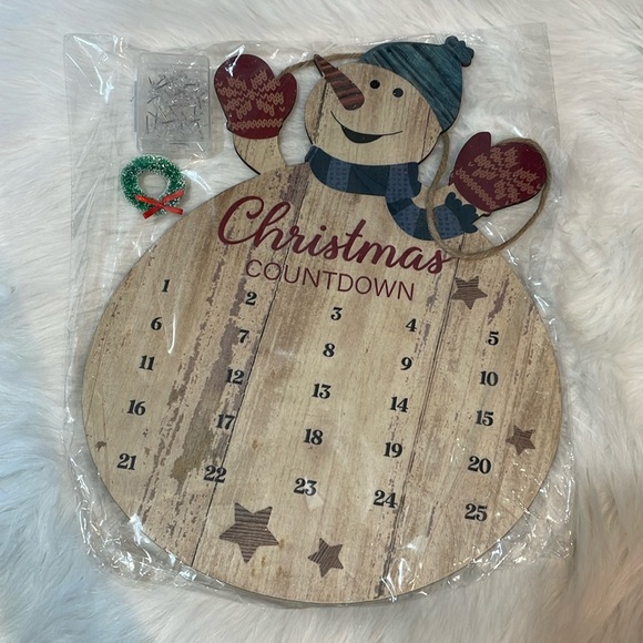 🎃6/$15  New! Cute Hanging Snowman 25 Day Christmas Countdown W/ Tacks & Wreath - Picture 1 of 2
